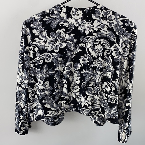Jessica Howard cropped floral sparkly jacket - Picture 4 of 5
